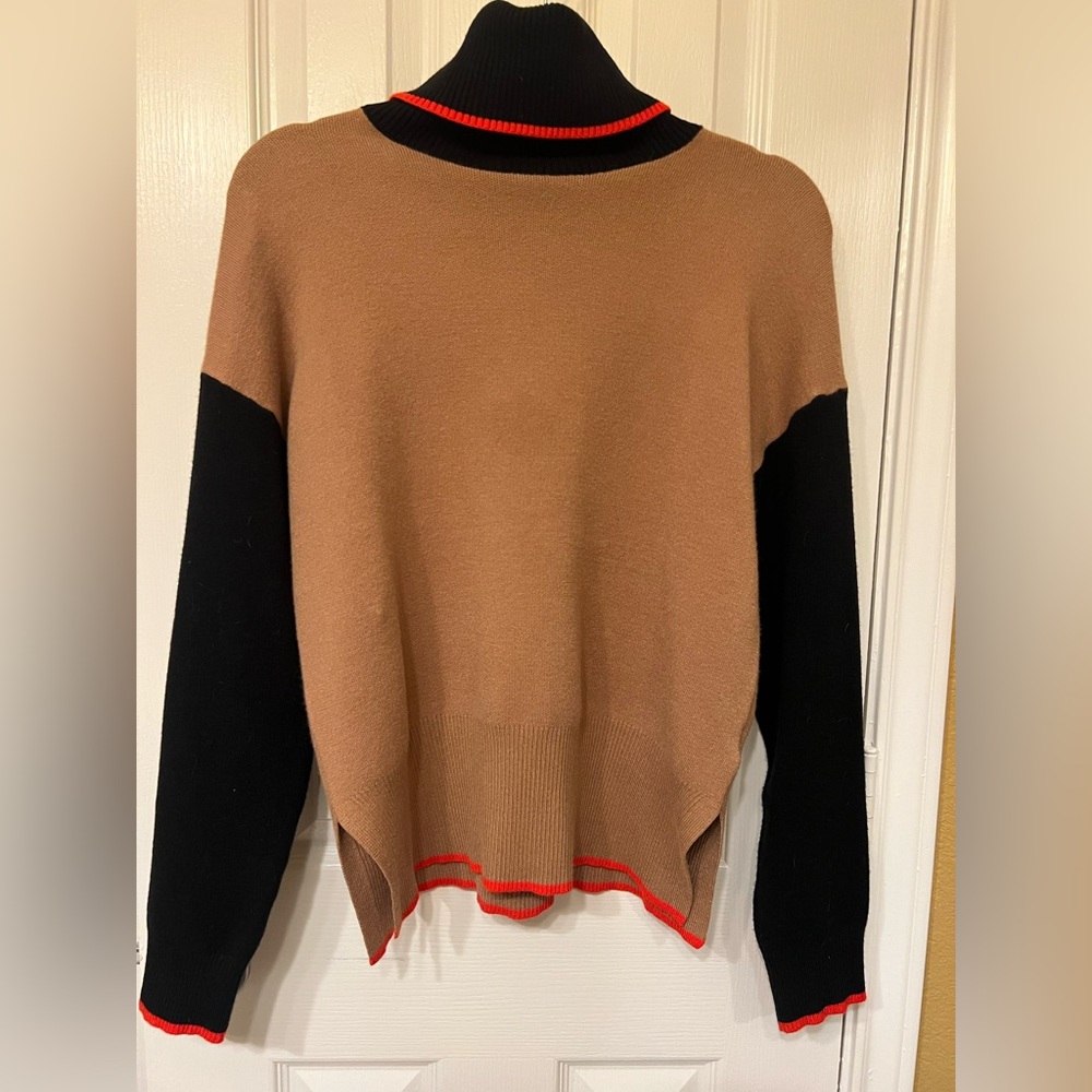 Tahari Tan & Navy Blue Colorblock Turtleneck Sweater, Size Small